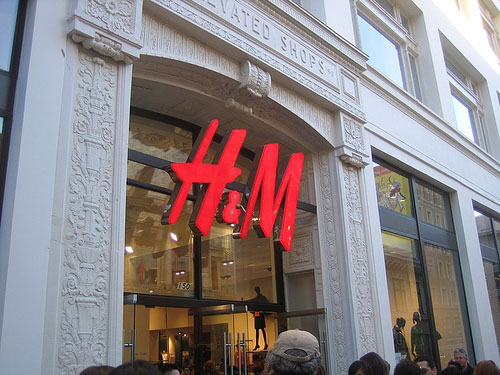 Сколько магазинов H&M в мире