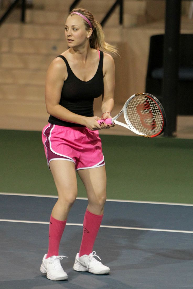 Кейли Куоко: из теннисистки в официантку