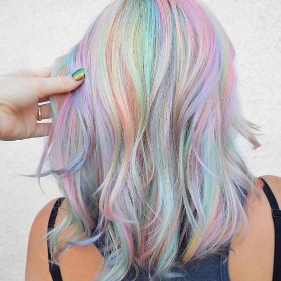 Модные окрашивания весны 2021: от хайповых до милых